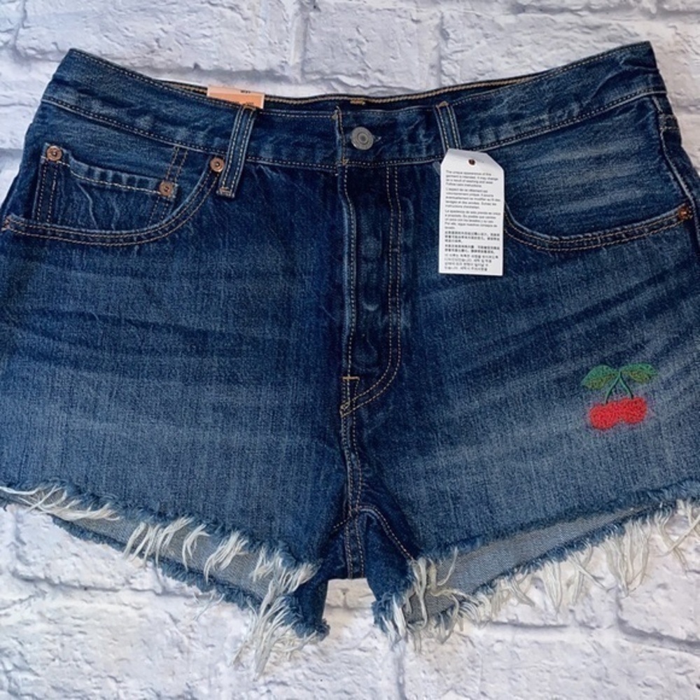 Levis Cherry Embroidered 501 Straight Leg Button Fly Distressed Fray Jean Shorts